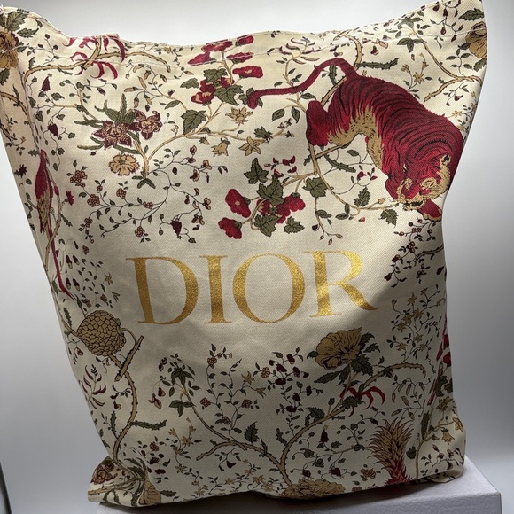 Dior Handbags - Dior GWP tote